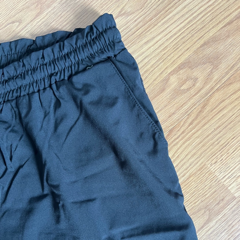 Mondetta Black Women's Shorts - Picture 2 of 4